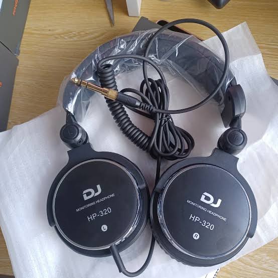 Casque DJ Monitoring HP-320 – Casque de Studio Filaire